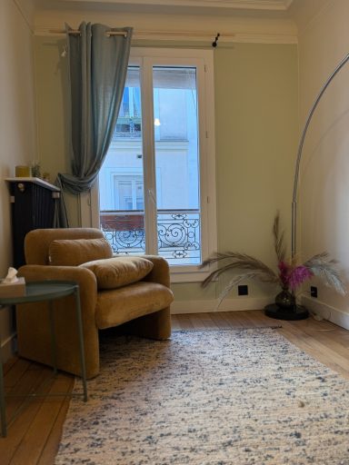 Bureau confidentiel à louer à Paris pour consultations individuelles ou soins psycho-corporels