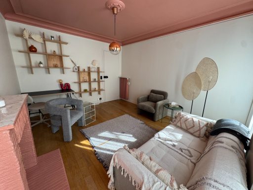 Cabinet lumineux à louer à Paris 20ᵉ, adapté aux consultations individuelles et au travail thérapeutique en groupe